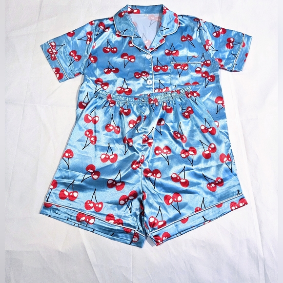 NWOT Set of Girl's Satin Pajamas - Picture 3 of 3